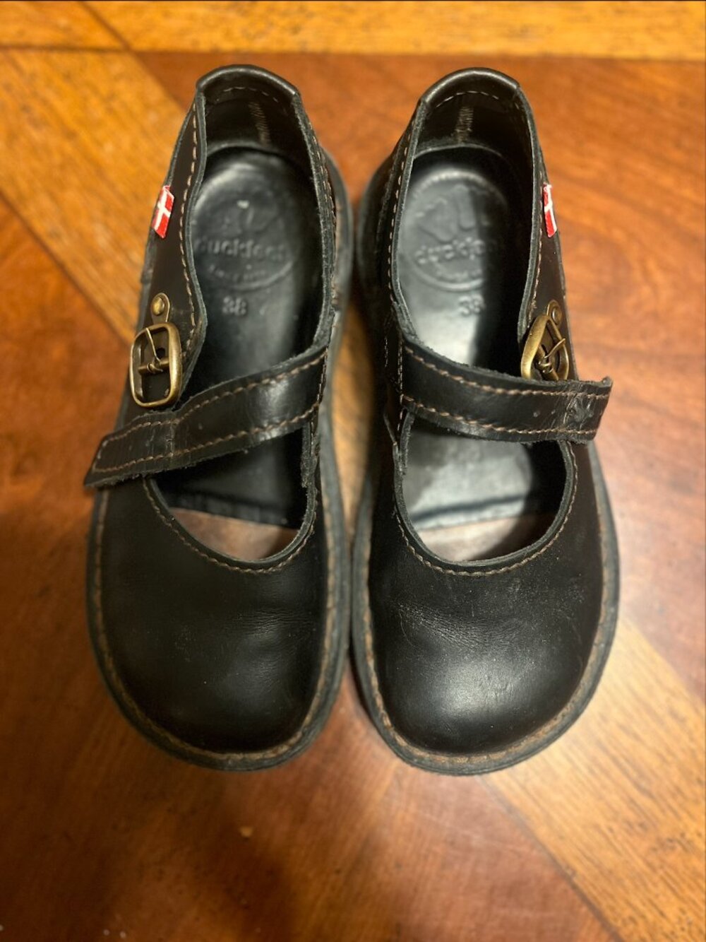 Duckfeet Black Mary Janes size 38